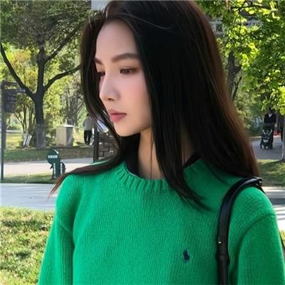 左边最后那栋房子