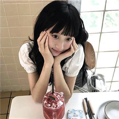 怕羞的黄莺